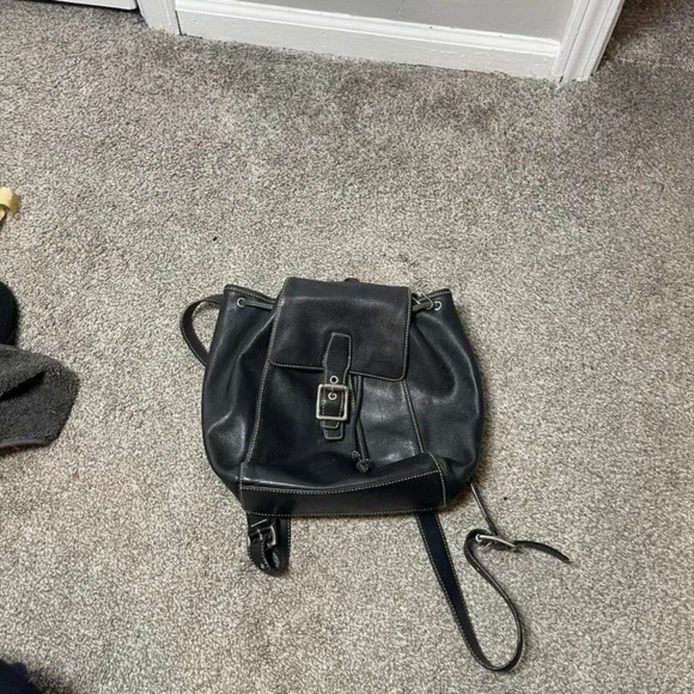 Coach 9569 Vintage Black Leather Drawstring Closure Backpack With Buckle Detail